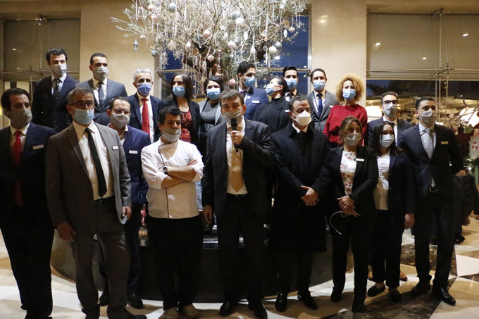 بنزل " موفمبيك " بضفاف البحيرة : احتفالات وعروض للكبار والصغار بمناسبة " عيد الميلاد"